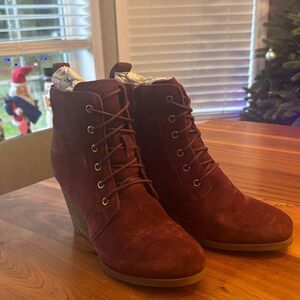 NEW Diba Maroon Suede Leather Wedge Platform Lace Up Boots Size 7.5